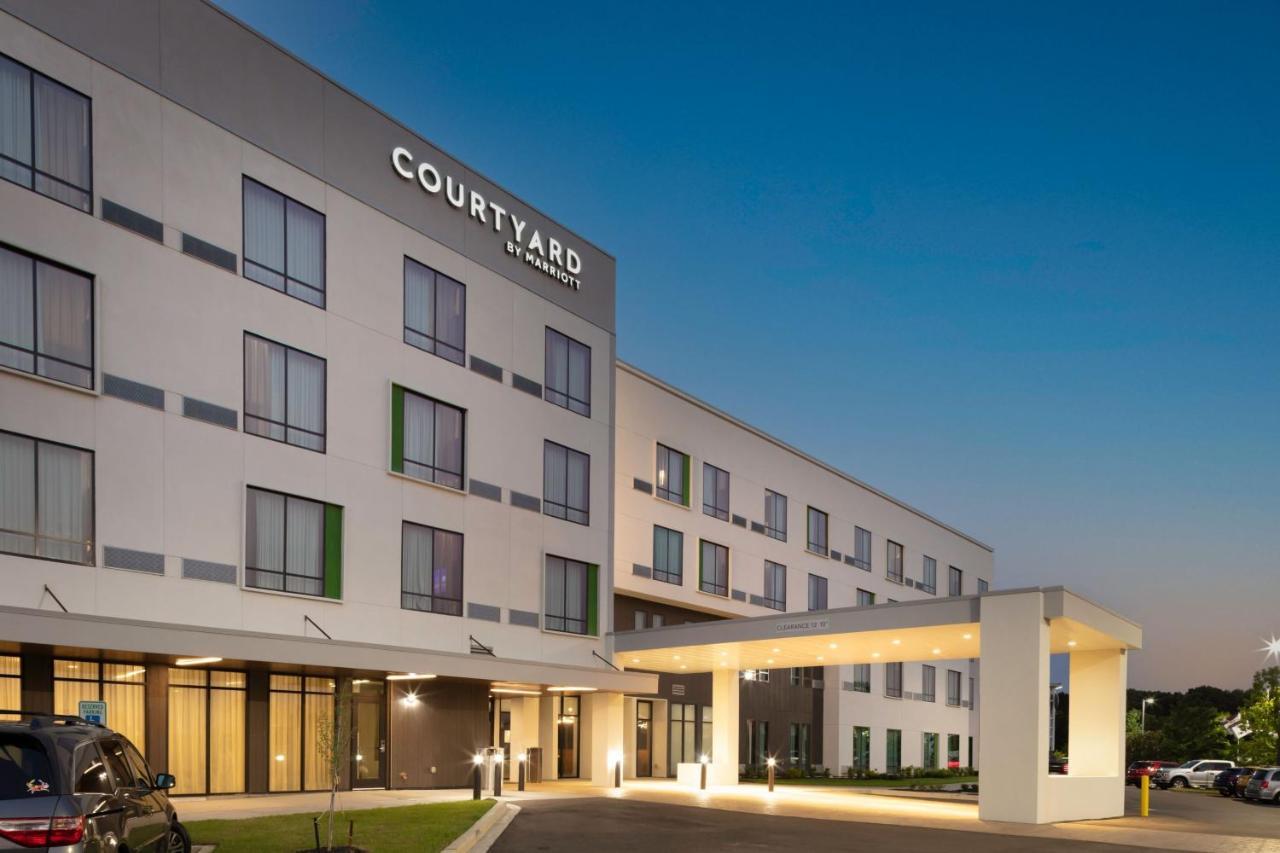 Courtyard By Marriott Memphis East Galleria Exterior photo